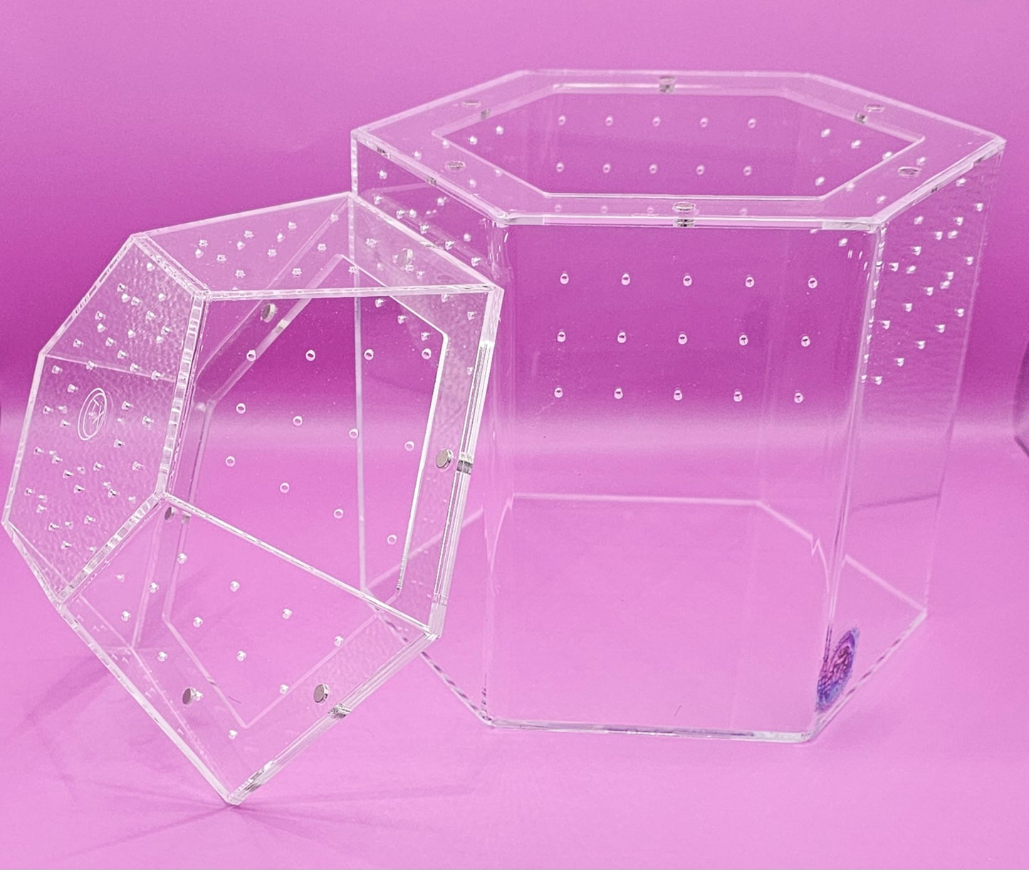 Large Hexagon Mid Opening Enclosure