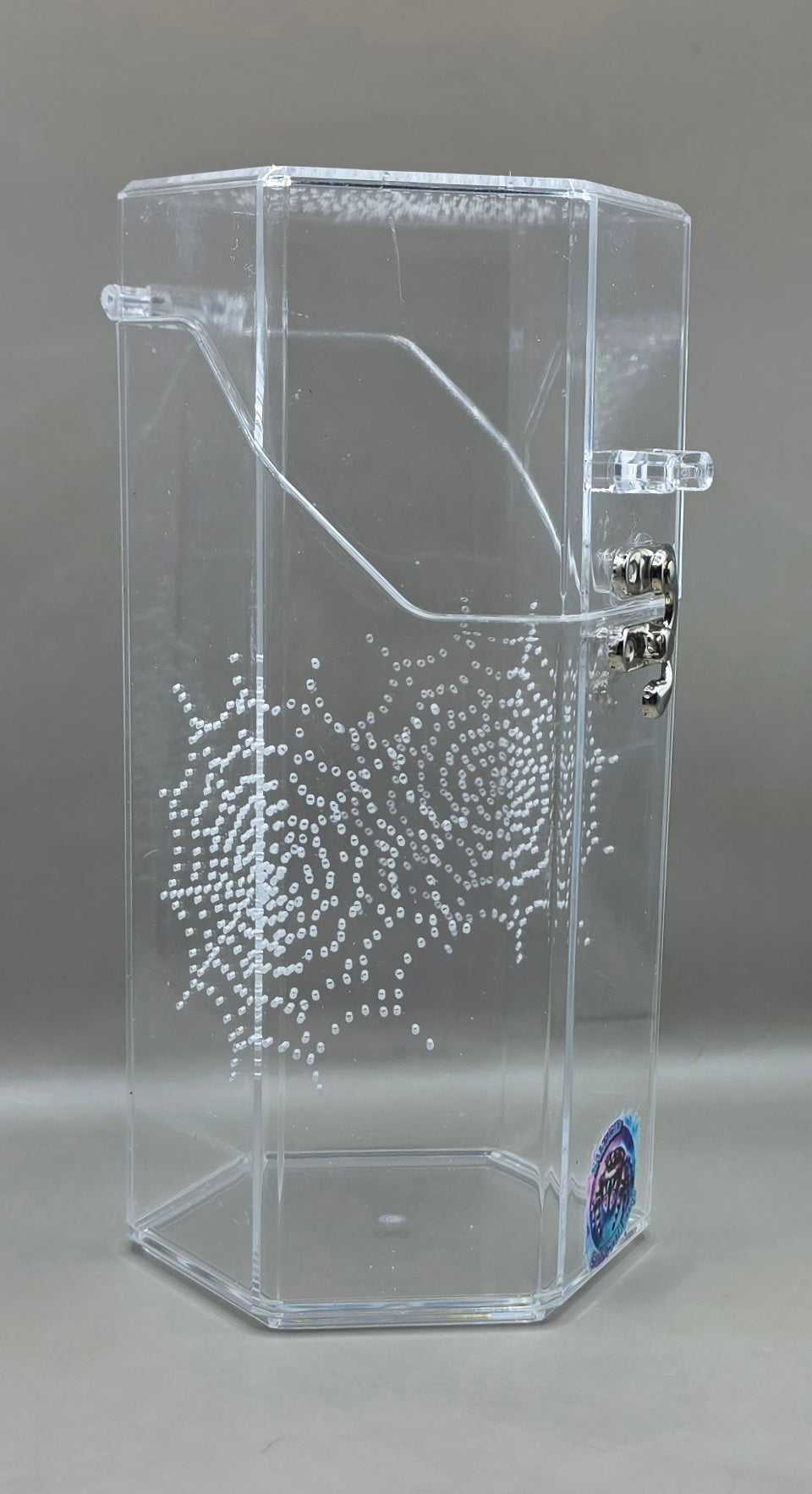 Hexagonal Arboreal Mid Opening Enclosure