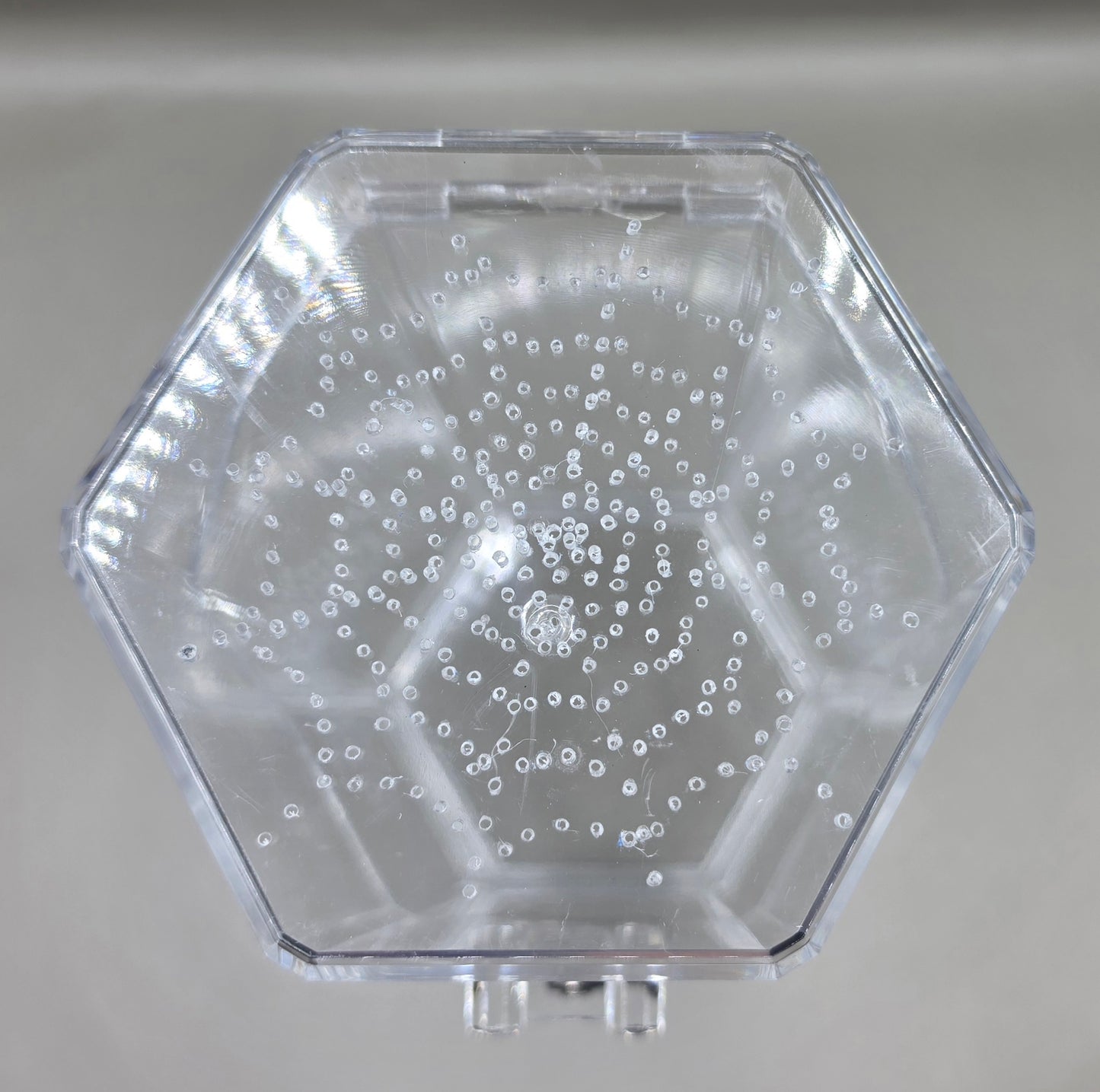 Hexagonal Arboreal Mid Opening Enclosure