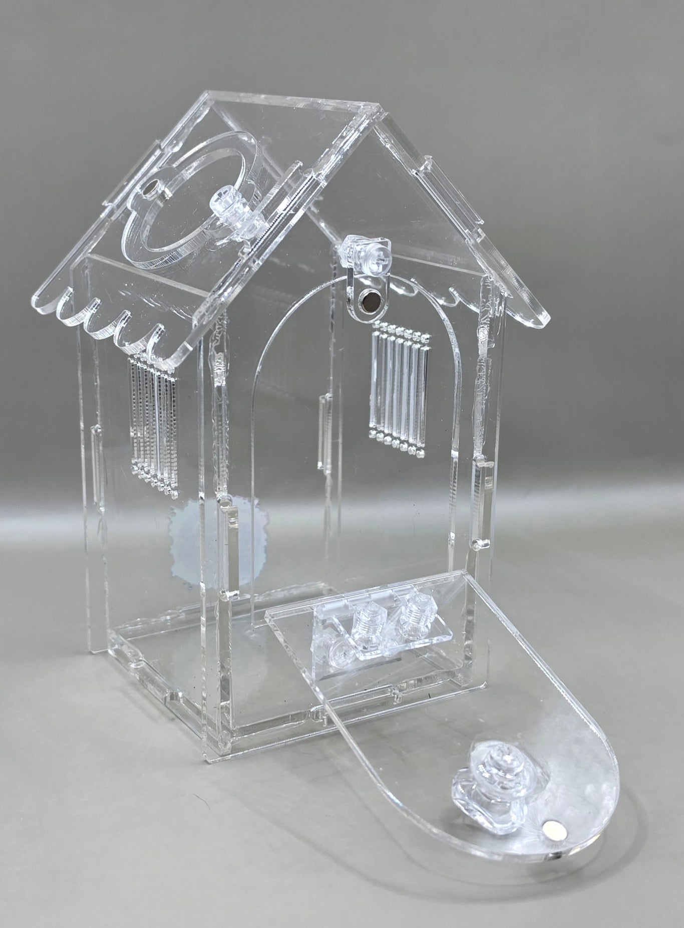 Medium House Enclosure (Front Opening)