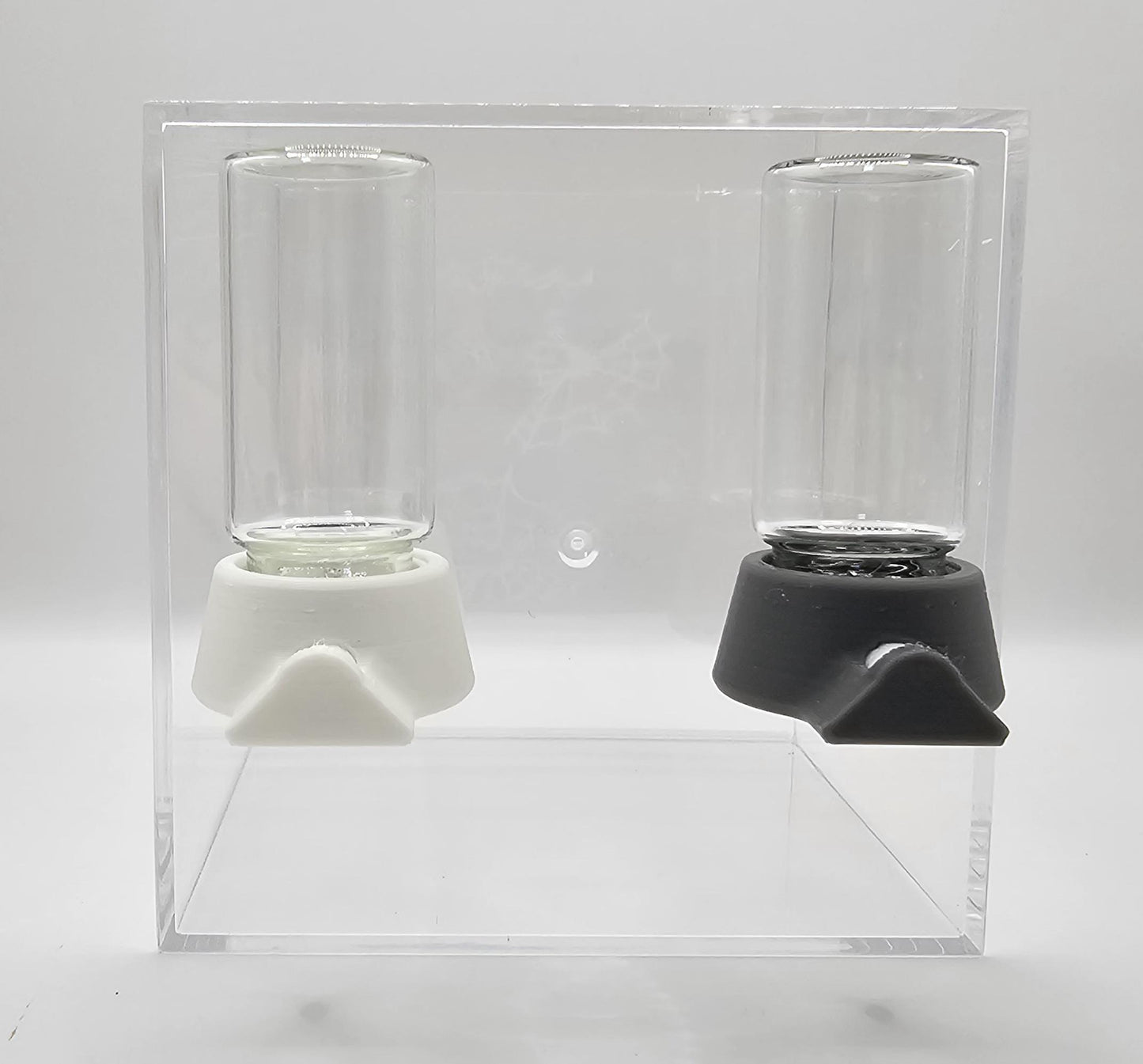 Magnetic Spider Safe Water Dishes/Humidifiers