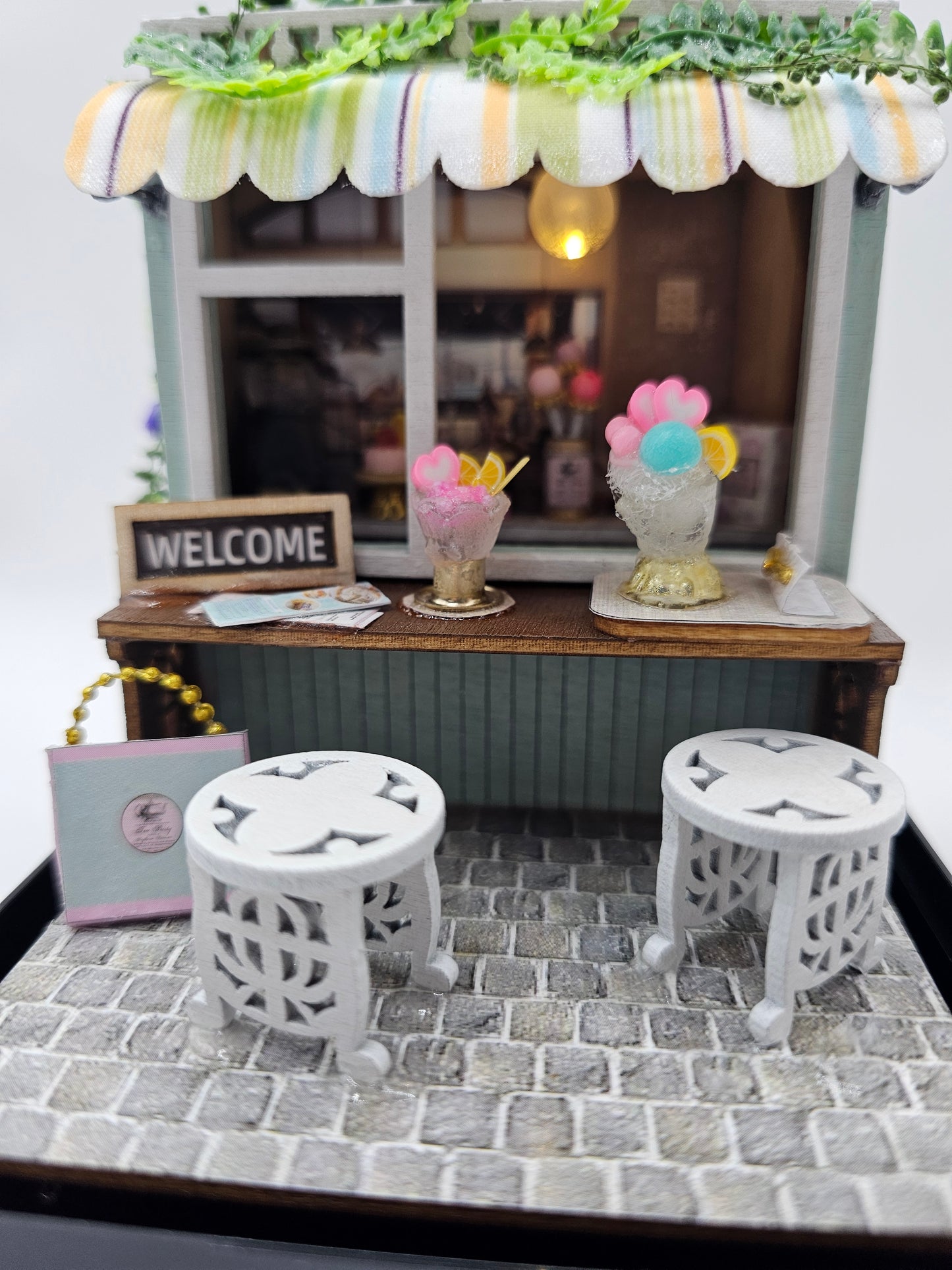 Sweet Shop Enclosure
